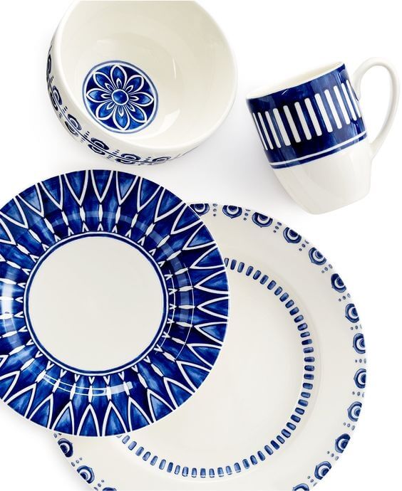 Fugindo do verde e vermelho: como decorar a casa para o Natal com Classic Blue (Cor Pantone 2020)