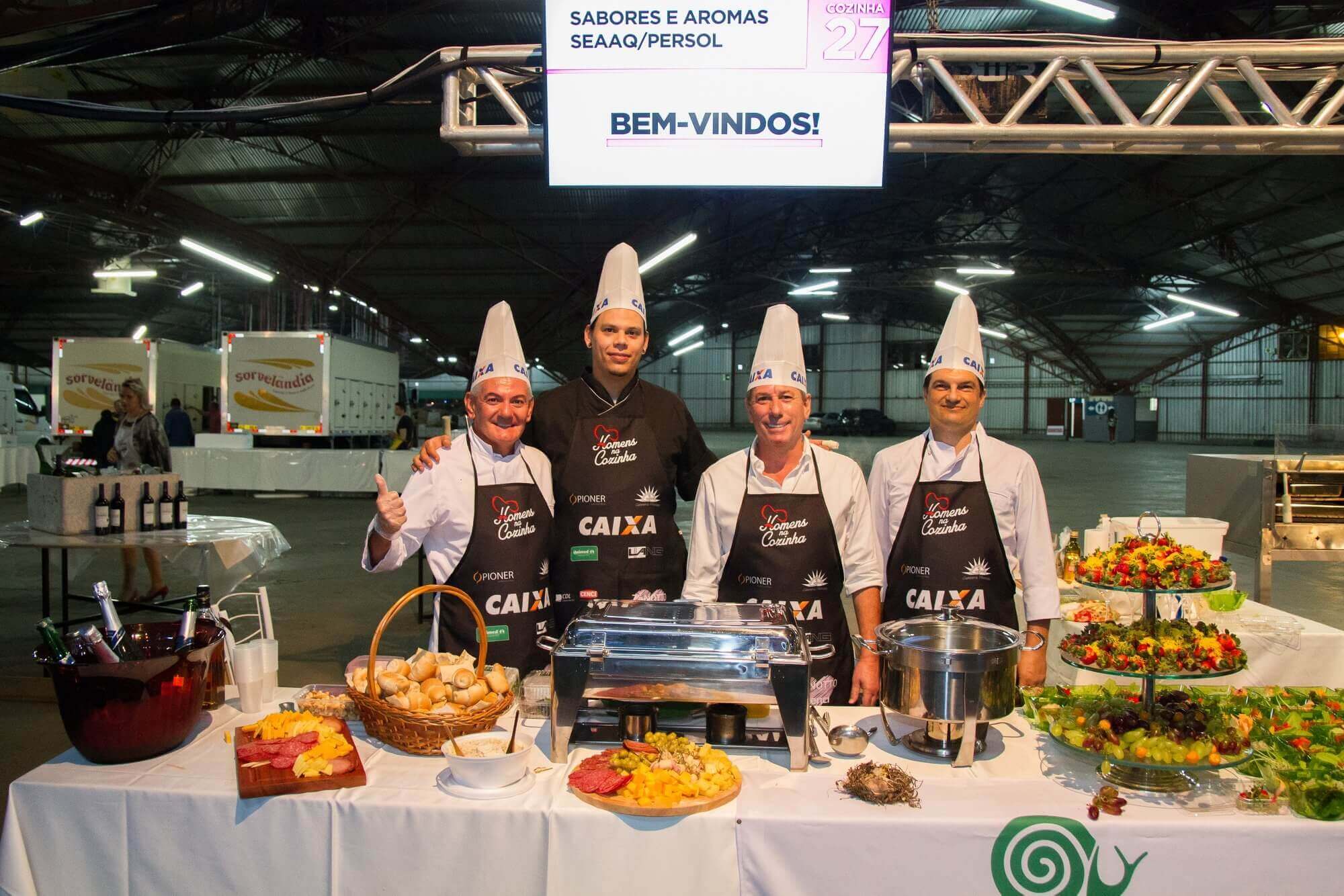 Na cozinha em prol da solidariedade