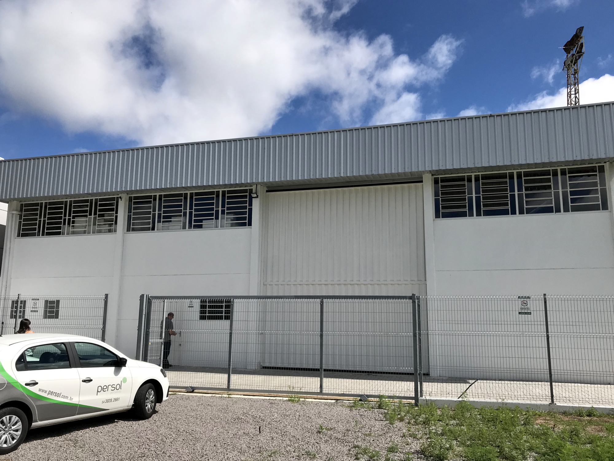 2017: <p>Meta atingida: em m&eacute;dia 10 mil cortinas e persianas produzidas por m&ecirc;s. E para melhorar a log&iacute;stica, Caxias do Sul ganhou um novo Centro de Distribui&ccedil;&atilde;o.</p>
